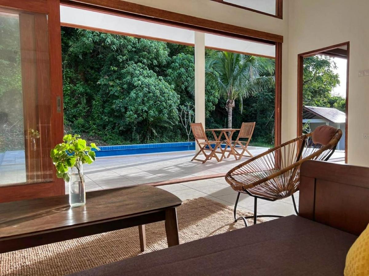 Villa Meranti - Spacious Private Pool Villa Pantai Cenang  Exterior photo