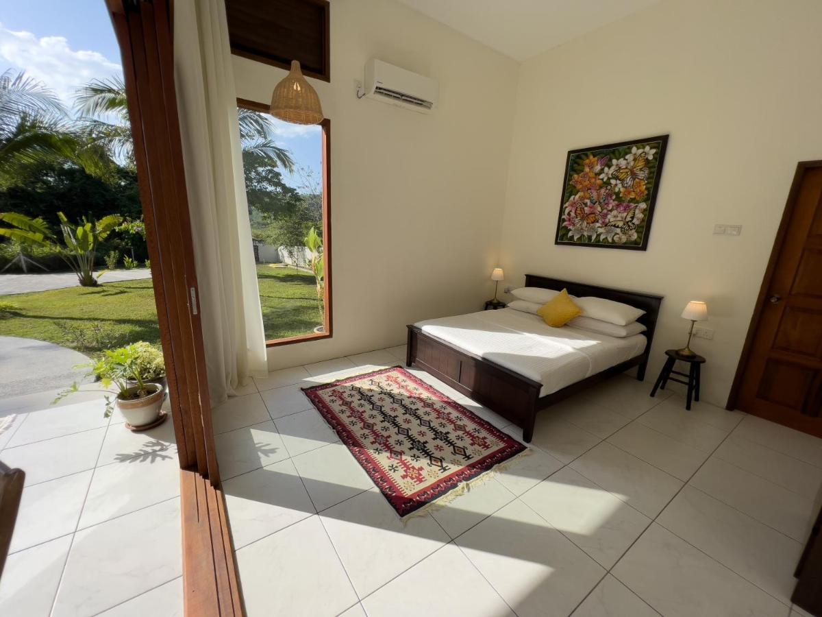 Villa Meranti - Spacious Private Pool Villa Pantai Cenang  Exterior photo